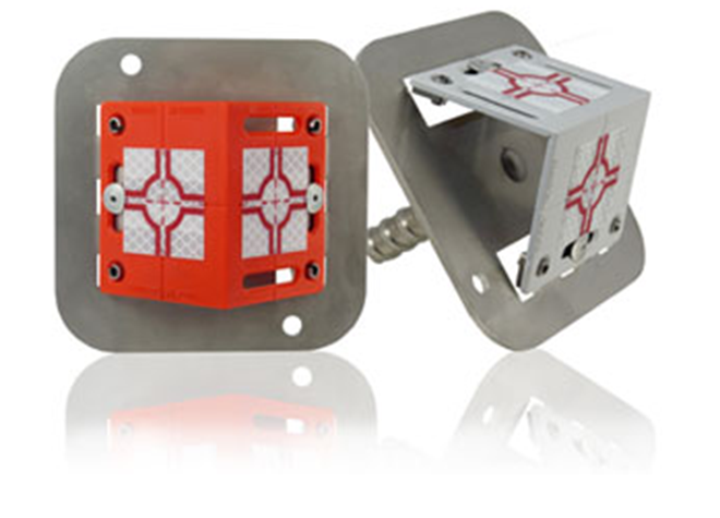 Metal adapter in stainless steel