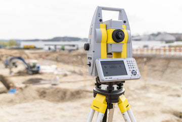 GEOMAX Zoom95 Fully Robotic WinCE Total Station with AiM360, TRack360 and Scout360