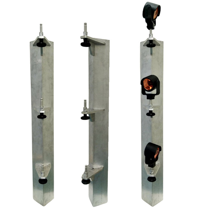Pillar mount with three mounts